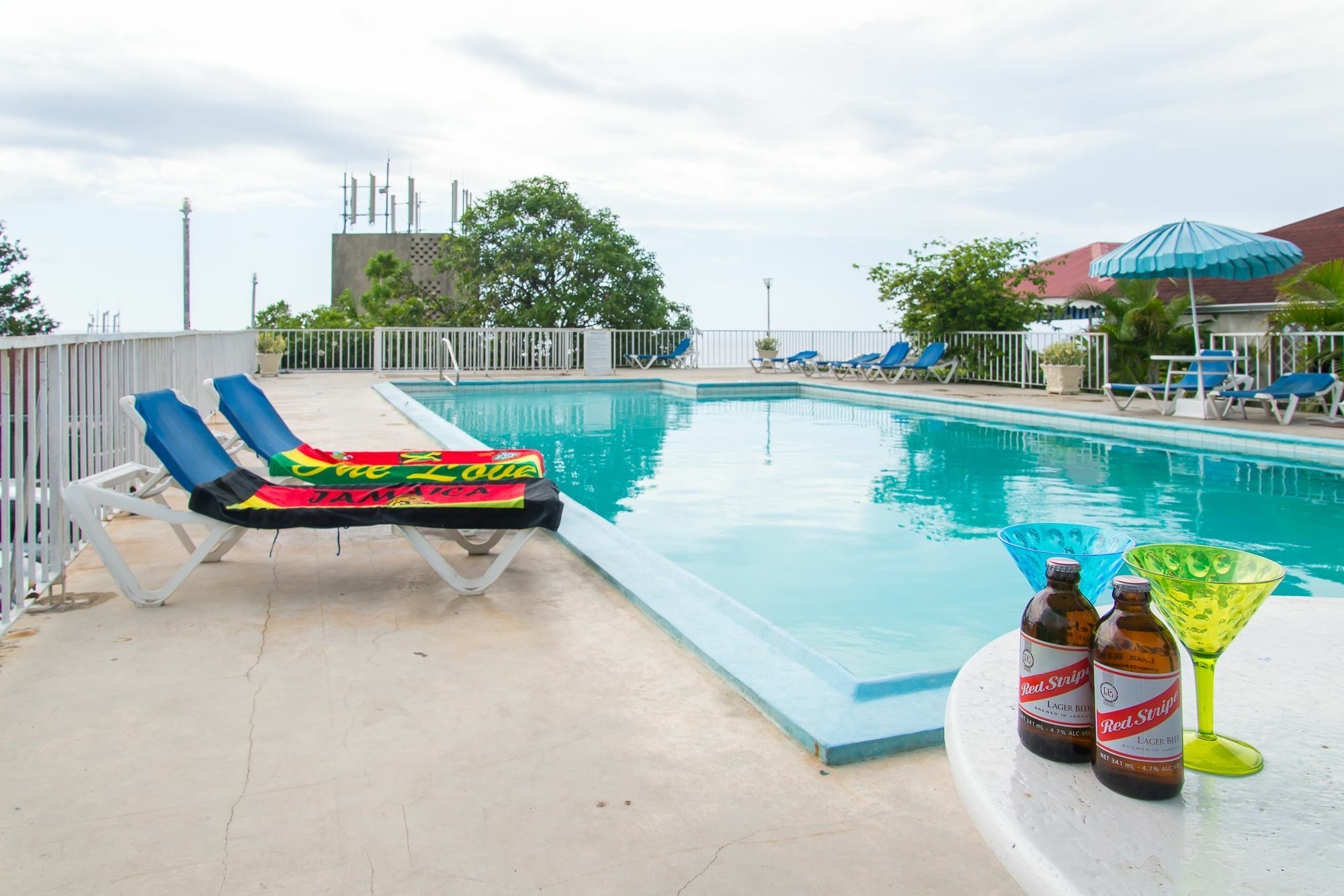 Montego Bay Club Apartments 外观 照片