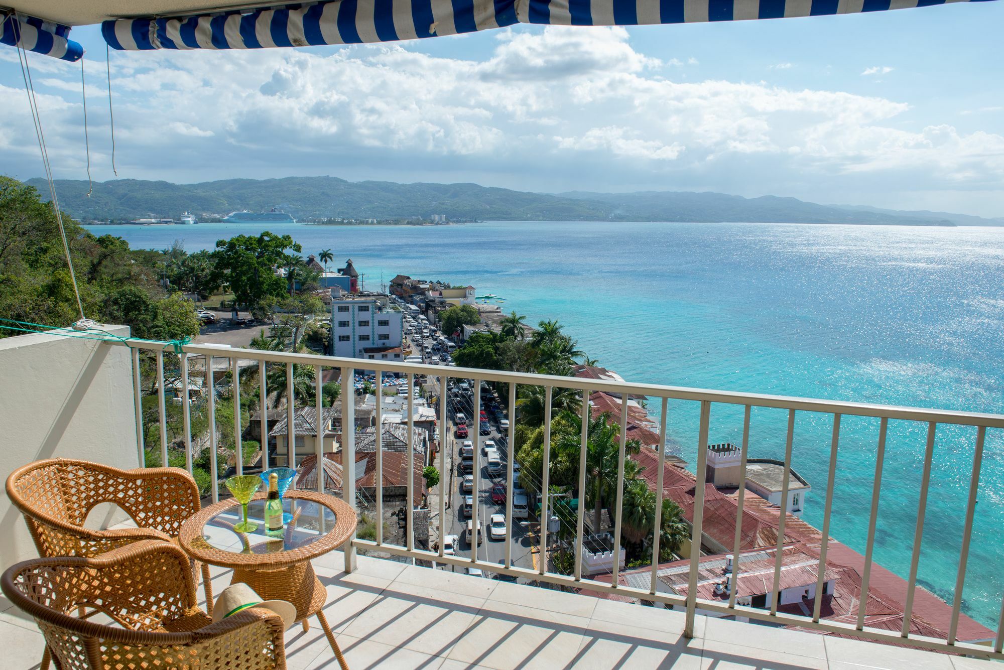 Montego Bay Club Apartments 外观 照片